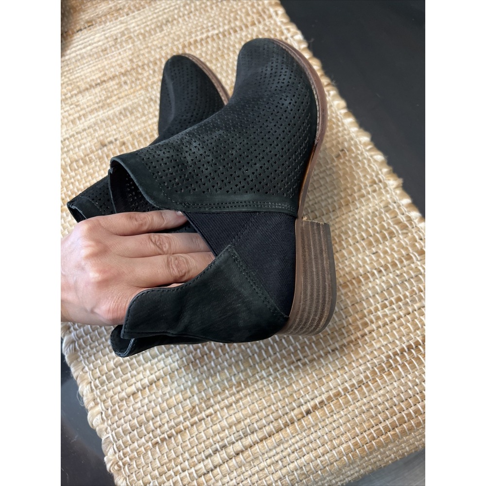 Vince Camuto Perforated Suede Ankle Booties Palmina Black 8.5 - Picture 8 of 12